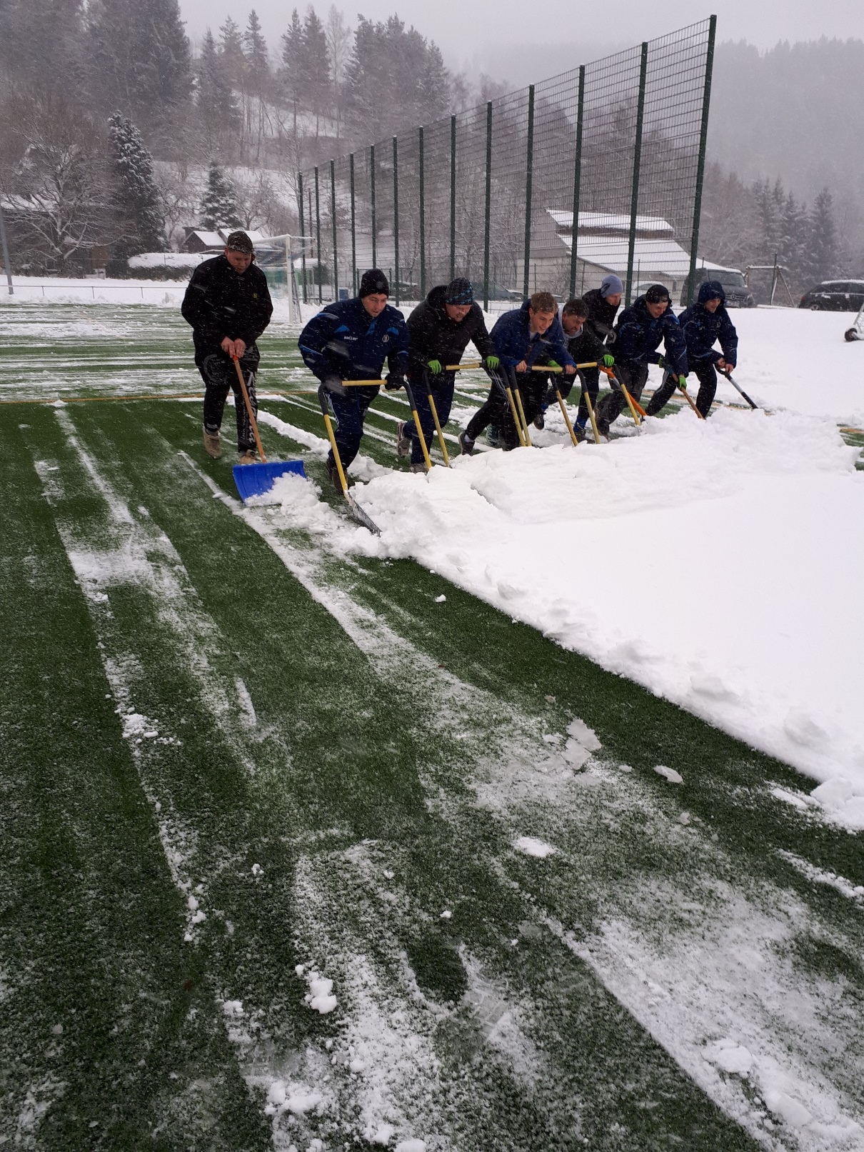 2018 02 04 platz bespielbar gemacht 01